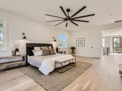 27-2nd-Floor-Primary-Bedroom