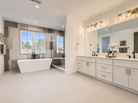 28-2nd-Floor-Primary-Bathroom